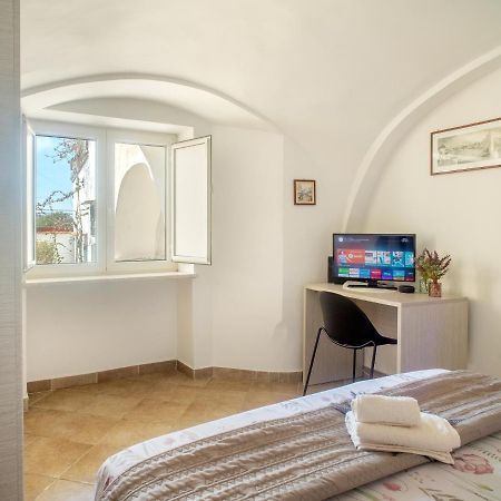 Casa Isetta & La Casetta Degli Dei マッサ・ルブレンセ エクステリア 写真